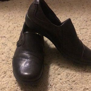 Brown faux leather shoes